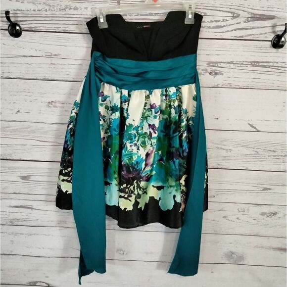 "Trixxi" woman's dress   - Picture 2 of 7